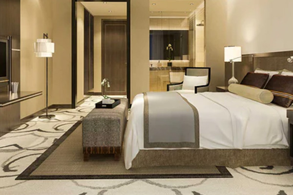 A Guide To Choosing The Right Mattress For Your Guests